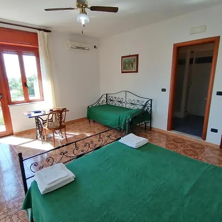 La Porta Del Cilento Bed and Breakfast