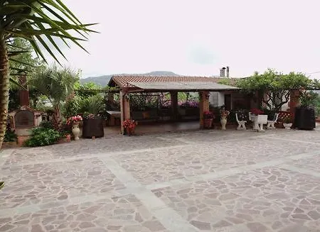 Bed & Breakfast La Porta Del Cilento *
