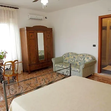 Bed & Breakfast La Porta Del Cilento