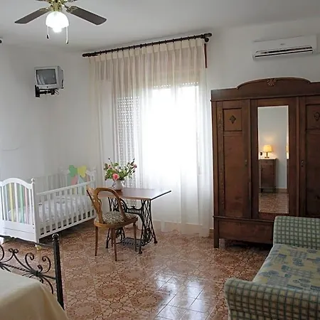 La Porta Del Cilento Bed & Breakfast 3*