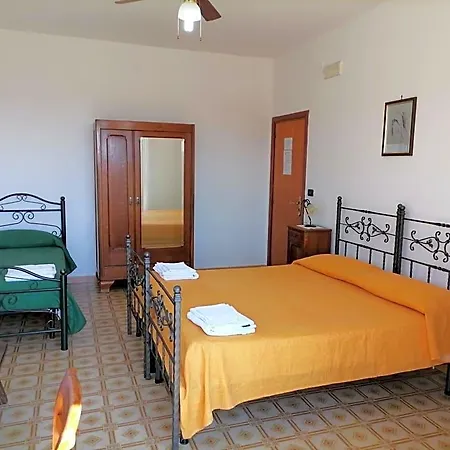 La Porta Del Cilento Bed & Breakfast
